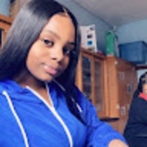 Meet your Posher, Leah